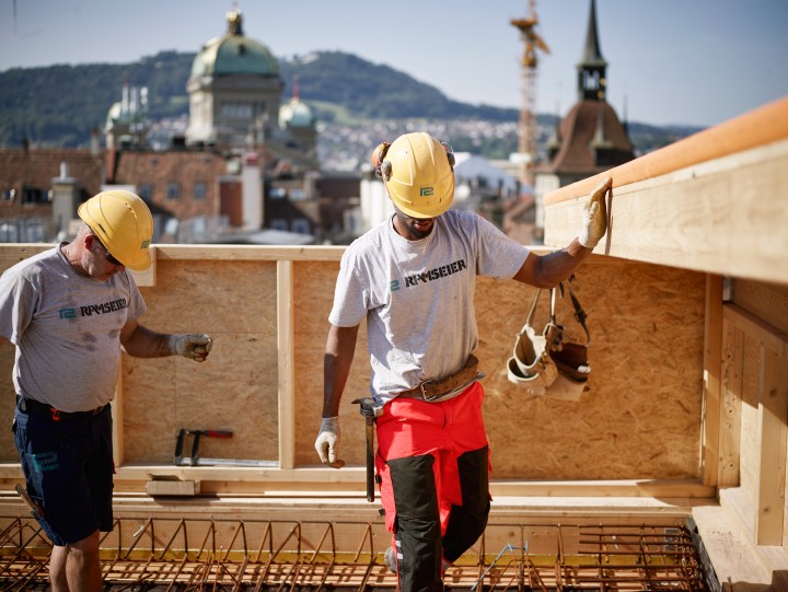 SANIERUNG UMBAUTEN Metropol CF021097