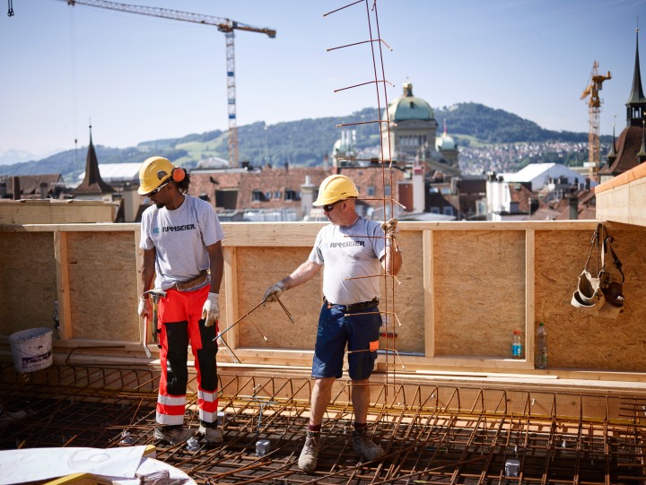 SANIERUNG UMBAUTEN Metropol CF021172