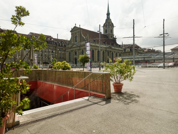 Bahnhofplatz CF020301