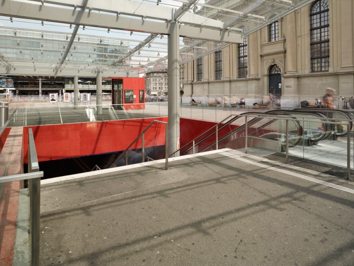 Bahnhofplatz CF020307