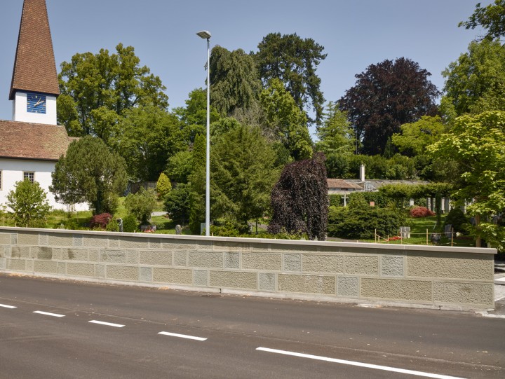 Kirchenmauer Muri CF021536