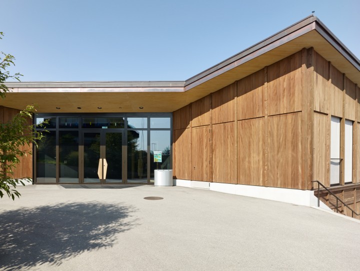 Schulhaus Port CF021612