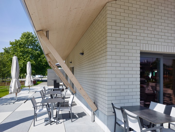 Bistro Toronto CF021626